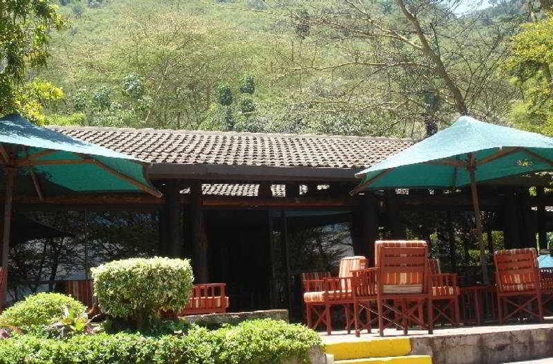 萨罗瓦狮子山野生山林小屋 纳库鲁 外观 照片